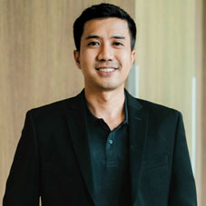 Ichsan Suud ,  Managing Partner