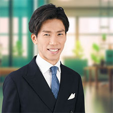 Hironobu Sugio,    Country Manager - Japan