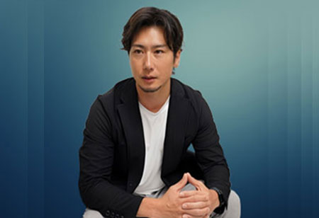 Ryosuke Takahagi :  A Trailblazer Exploring New Potentials to Overcome Business Challenges